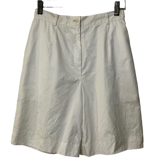 Givenchy Women’s Longline Golf Shorts White Pockets modest high rise 26 vintage - Picture 1 of 16